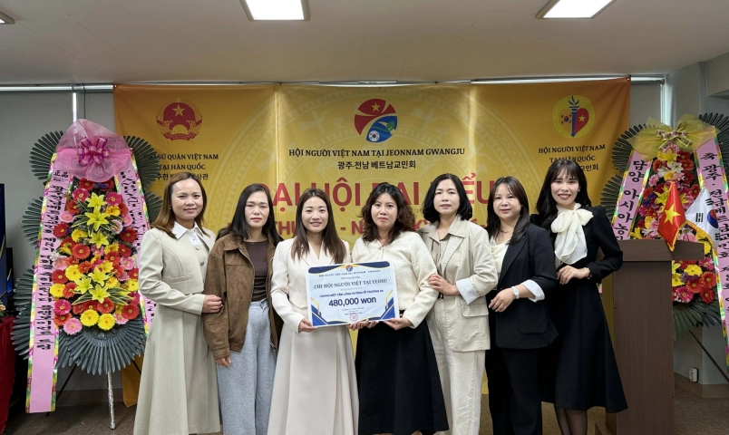 lan-toa-yeu-thuong-tu-yeosu-–-dau-an-dep-cua-mot-chi-hoi-tre