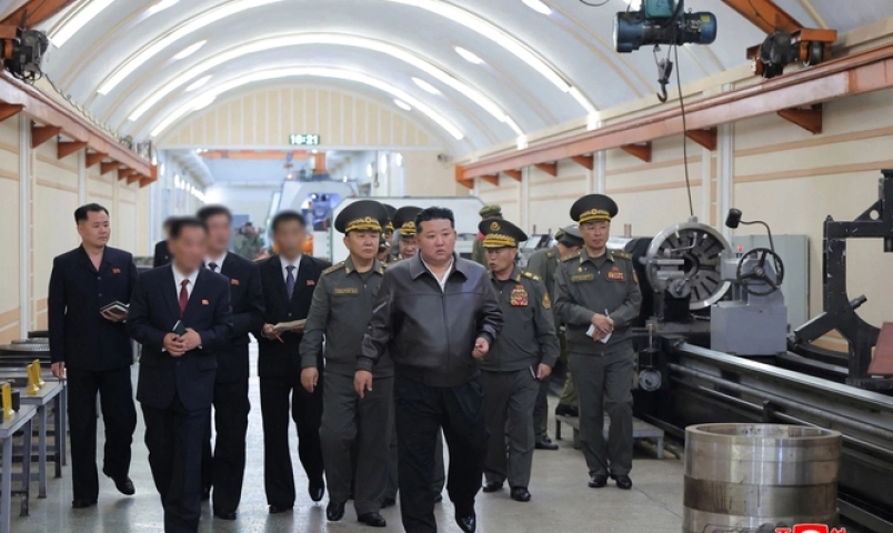 ong-kim-jong-un-tuyen-bo-day-nhanh-toc-do-tang-cuong-suc-manh-quan-su